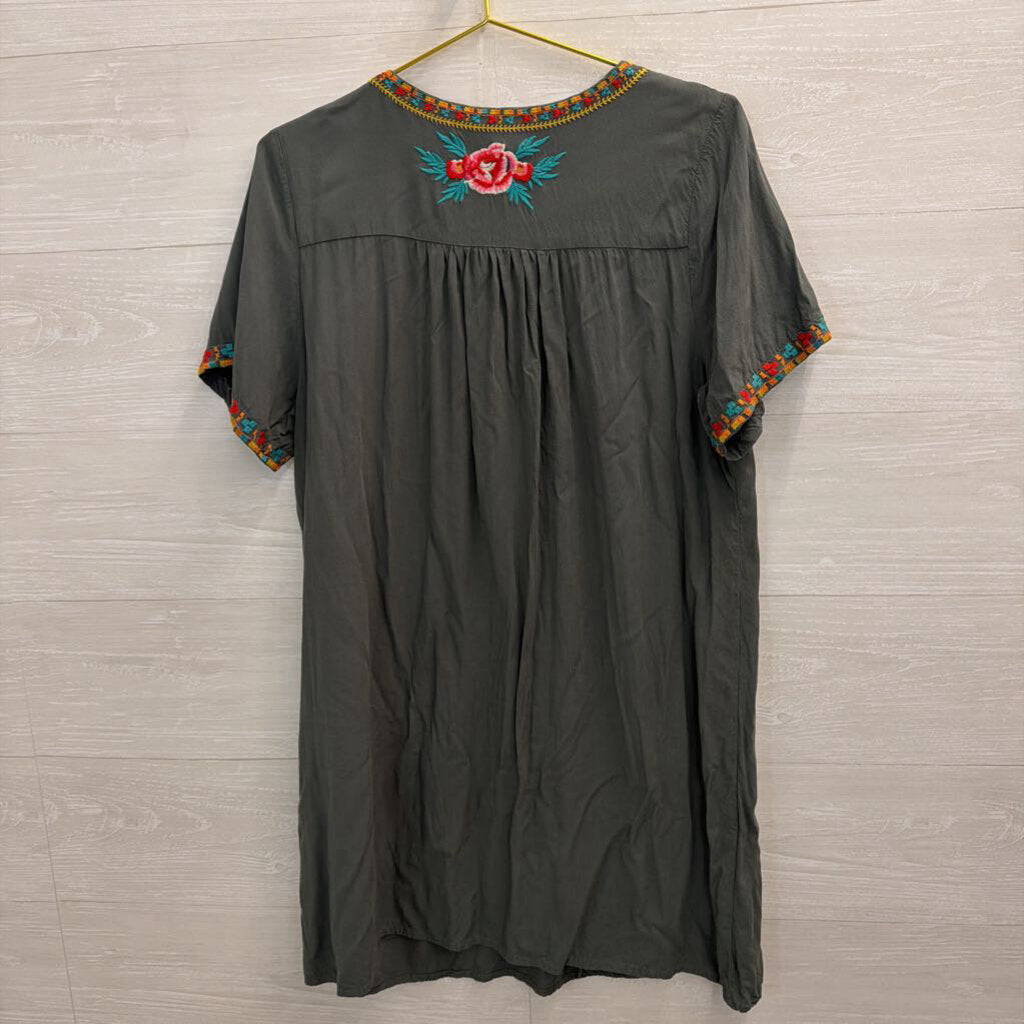 Green/ Multi Embroidered Detail Short Sleeve Dress Small