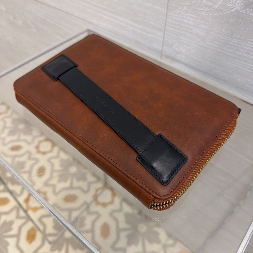 Dulccio Brown/ Black Leather Organizer