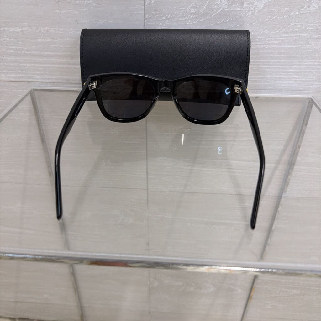 Fyn and Fia Black Square Sunglasses