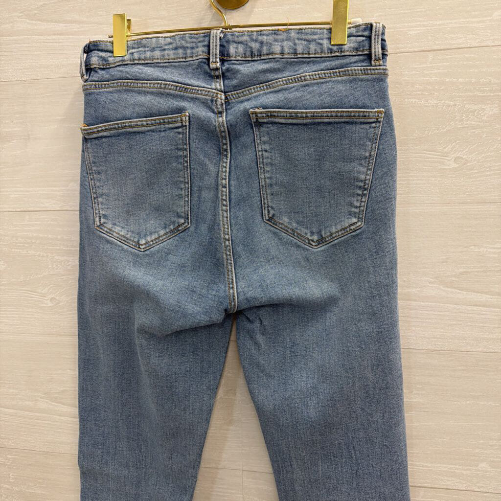 Zara Light Wash Straight Leg Jeans 8