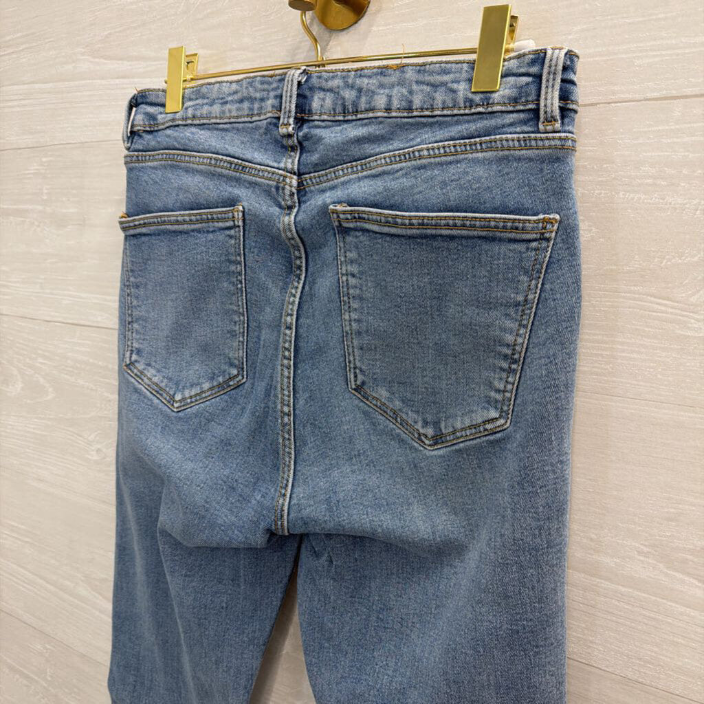 Zara Light Wash Straight Leg Jeans 8