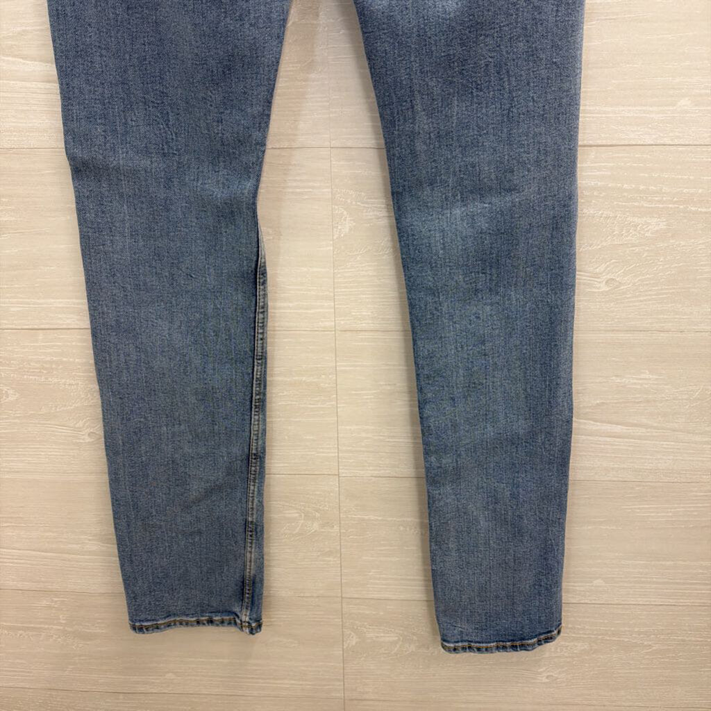 Zara Light Wash Straight Leg Jeans 8