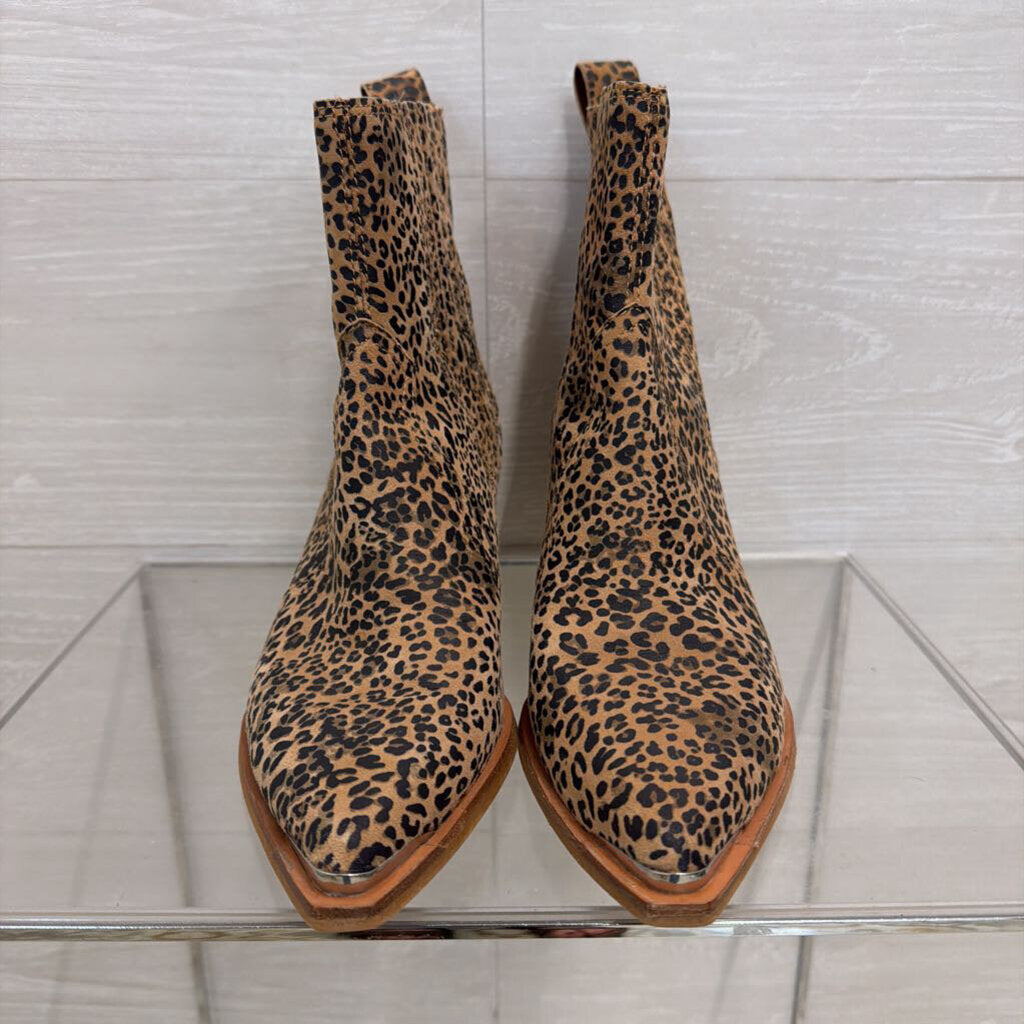 Dolce Vita Brown/ Black Leopard Print Serna Booties 8