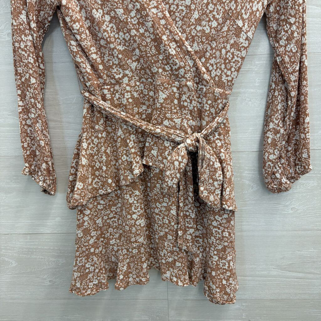 Altar'd State Mauve/ White Print Long Sleeve Tunic Top Small