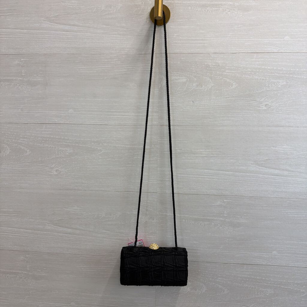 Vintage La Regale Black Crinkle Gold Closure Small Purse