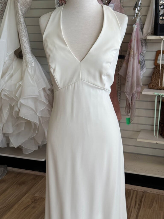 Dessy Collection Ivory V Neck Bridal Gown 12