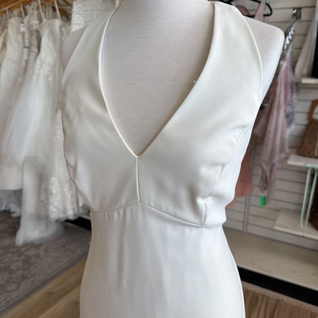 Dessy Collection Ivory V Neck Bridal Gown 12