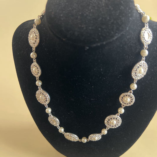 Silver Rhinestone/ Pearl Circle Necklace
