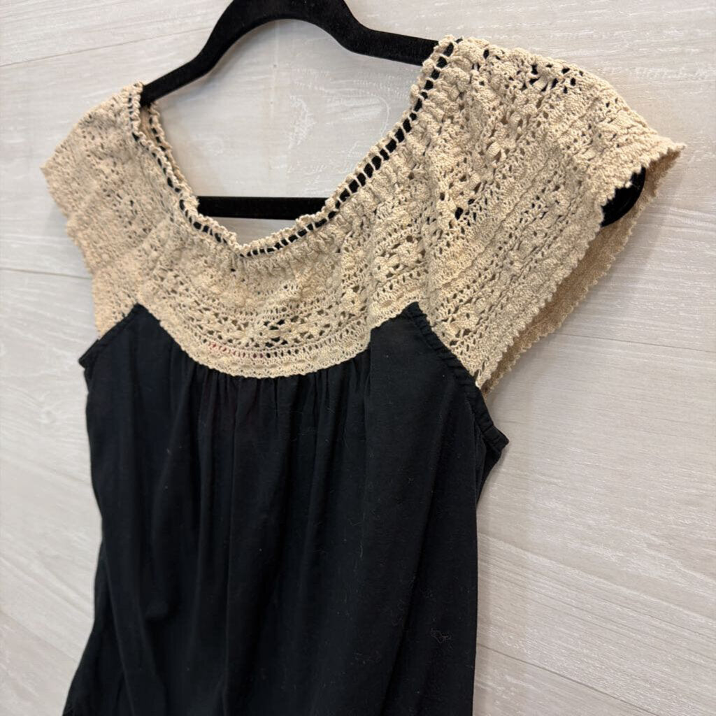 Lucky Brand Black/ Cream Crochet Detail Top Extra Small