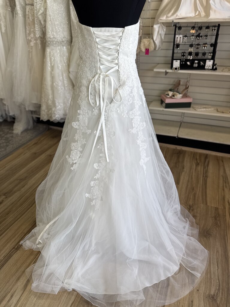 Amera Vera White Lace Strapless Bridal Gown 16