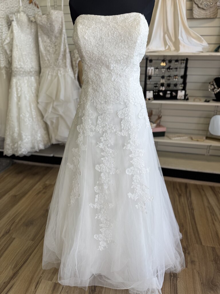 Amera Vera White Lace Strapless Bridal Gown 16