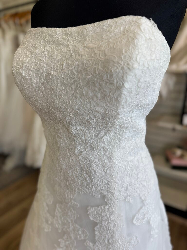 Amera Vera White Lace Strapless Bridal Gown 16