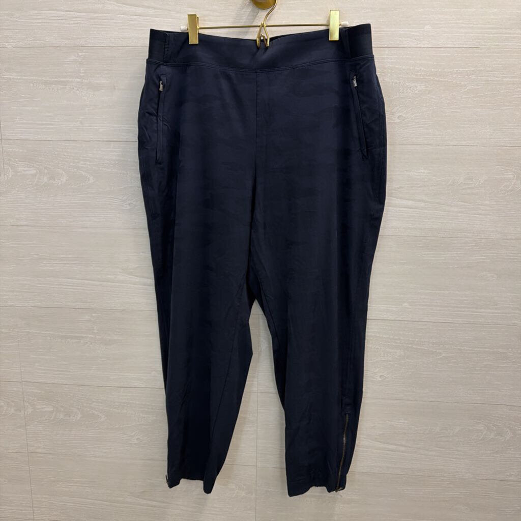 Athleta Navy Camo Print Pull On Pants 14 Petite