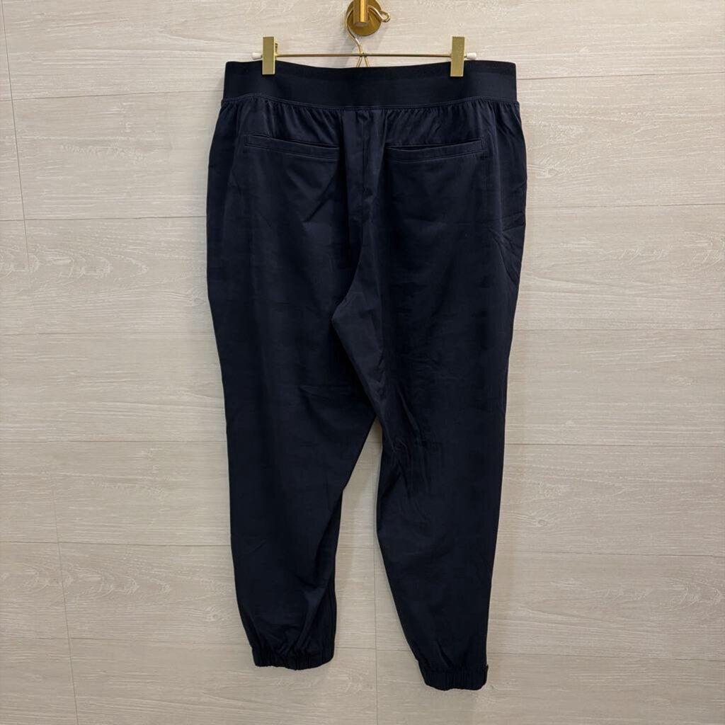 Athleta Navy Camo Print Pull On Pants 14 Petite