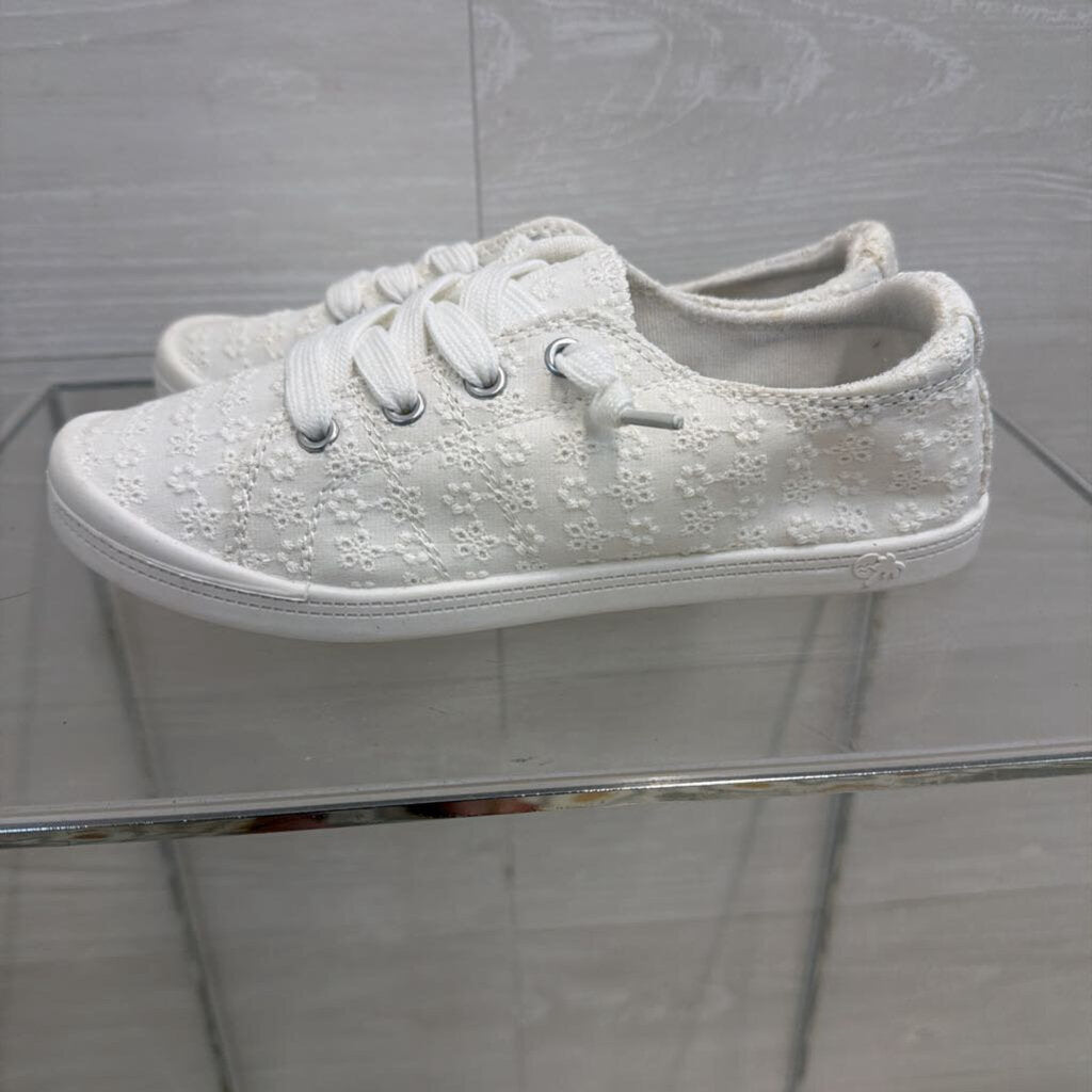 Jellypop White Eyelet Dallas Slip On Sneakers 6
