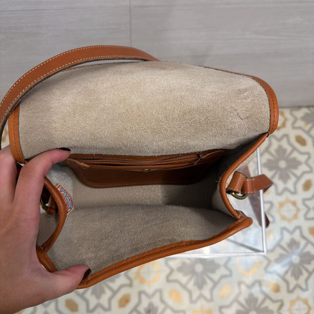 Vintage Dooney and Bourke Cream/ Brown All Weather Leather Essex Purse