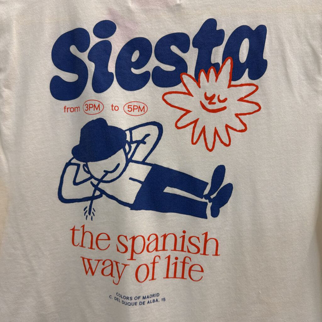 Colors of Madrid White Siesta Short Sleeve Graphic Tee Medium