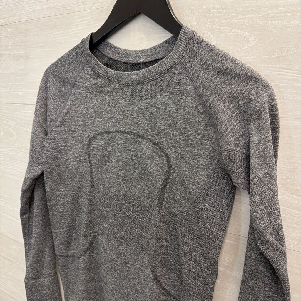 Lululemon Grey Long Sleeve Athletic Top Small