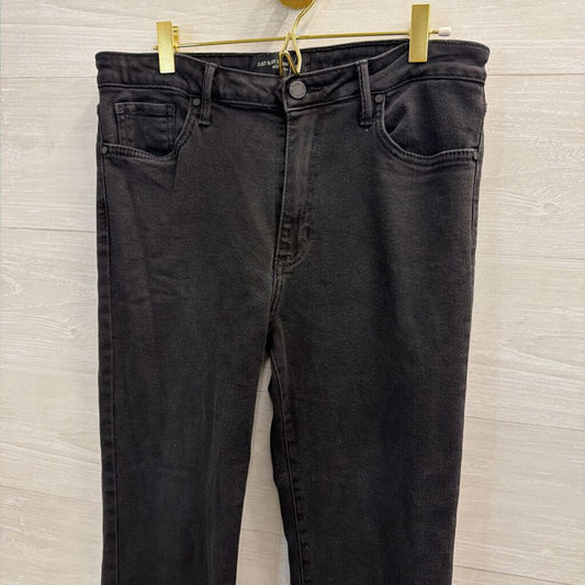Just Black Denim Frayed Hem Jeans 31