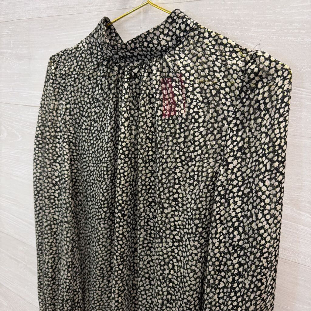 Black/ White Floral Print Long Sleeve Mock Neck Top Large