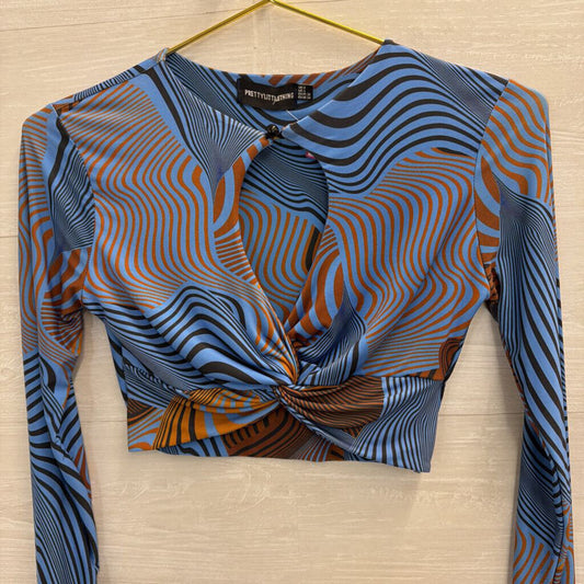Pretty Little Thing Blue/ Multi Print Cropped Long Sleeve Top 4