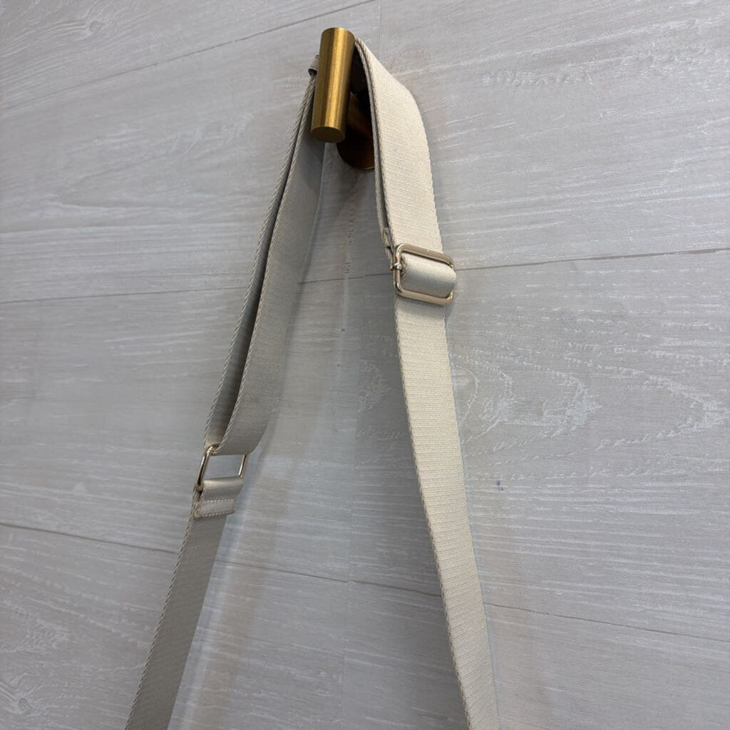 DKNY Cream Leather Crossbody Purse With Pouch