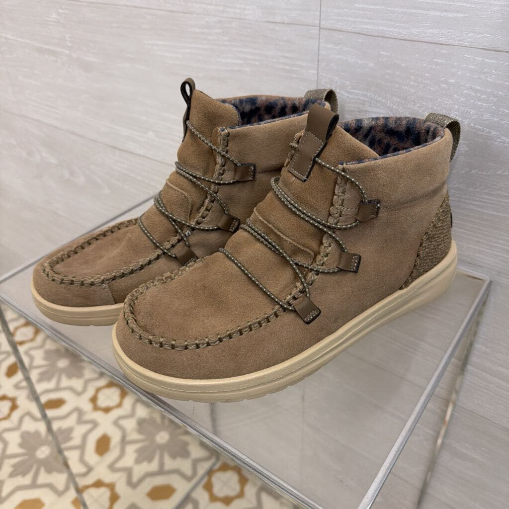 Hey Dude Brown Suede Eloise Boots 9