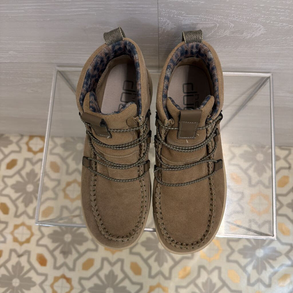 Hey Dude Brown Suede Eloise Boots 9