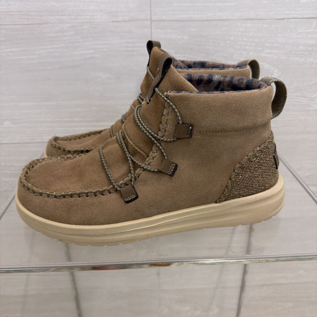 Hey Dude Brown Suede Eloise Boots 9
