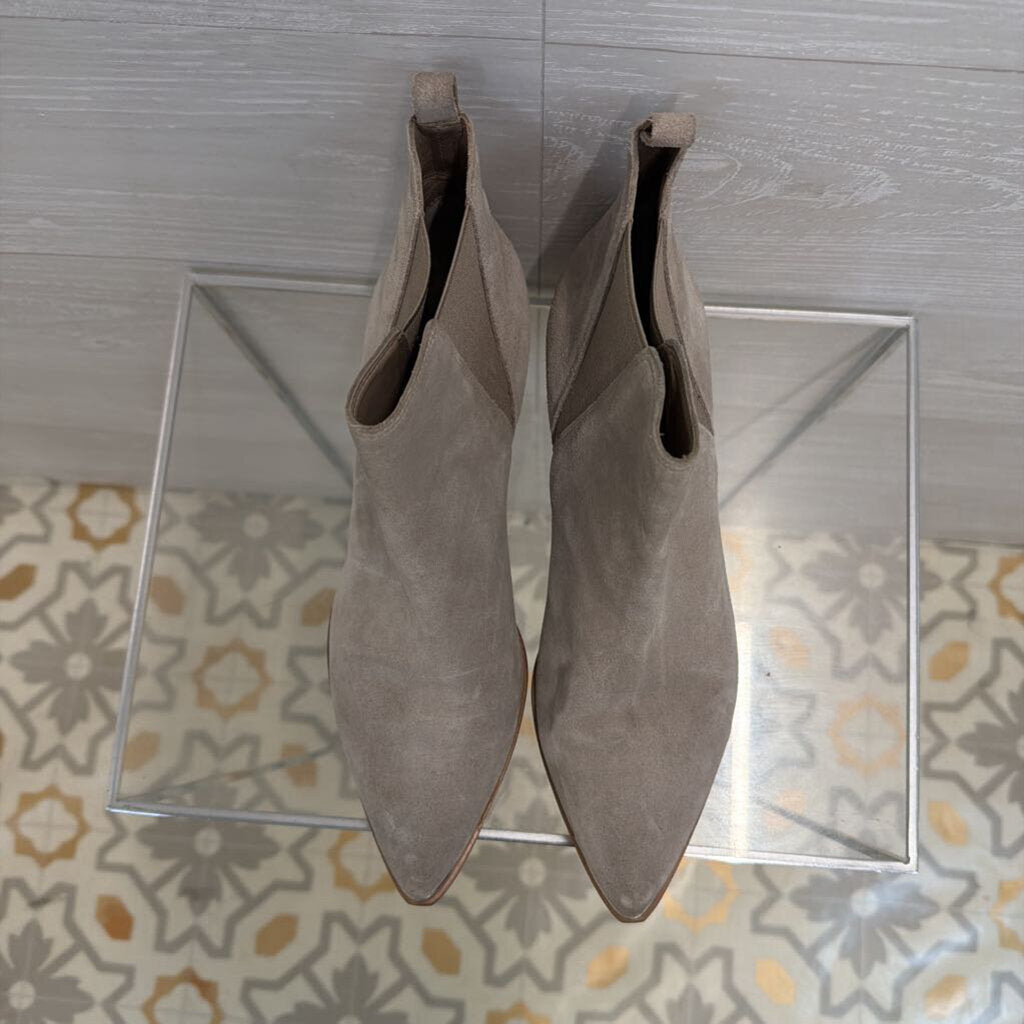 Marc Fisher Grey Suede LTD Yale Point Toe Chelsea Booties 8.5