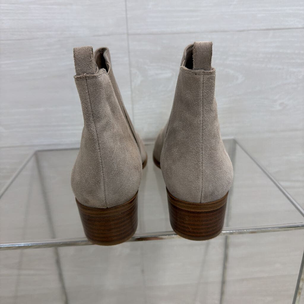 Marc Fisher Grey Suede LTD Yale Point Toe Chelsea Booties 8.5
