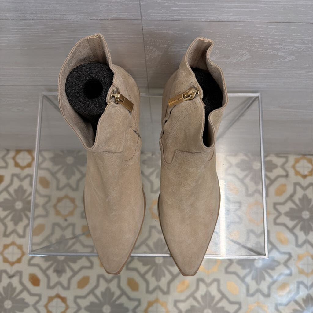 Steve Madden Beige Suede Point Toe Western Ankle Booties 8.5