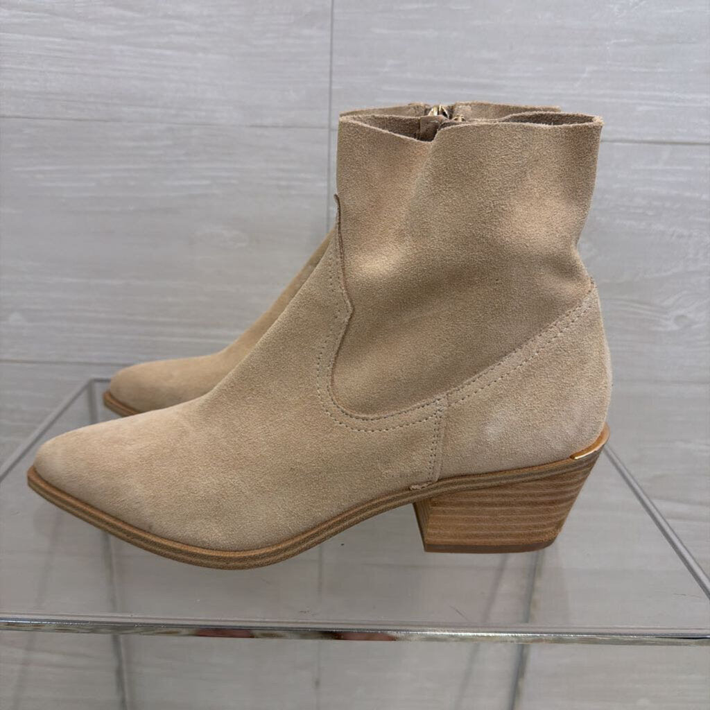 Steve Madden Beige Suede Point Toe Western Ankle Booties 8.5
