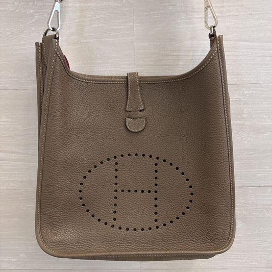 Hermes Etoupe Leather Evelyne PM 29 Purse