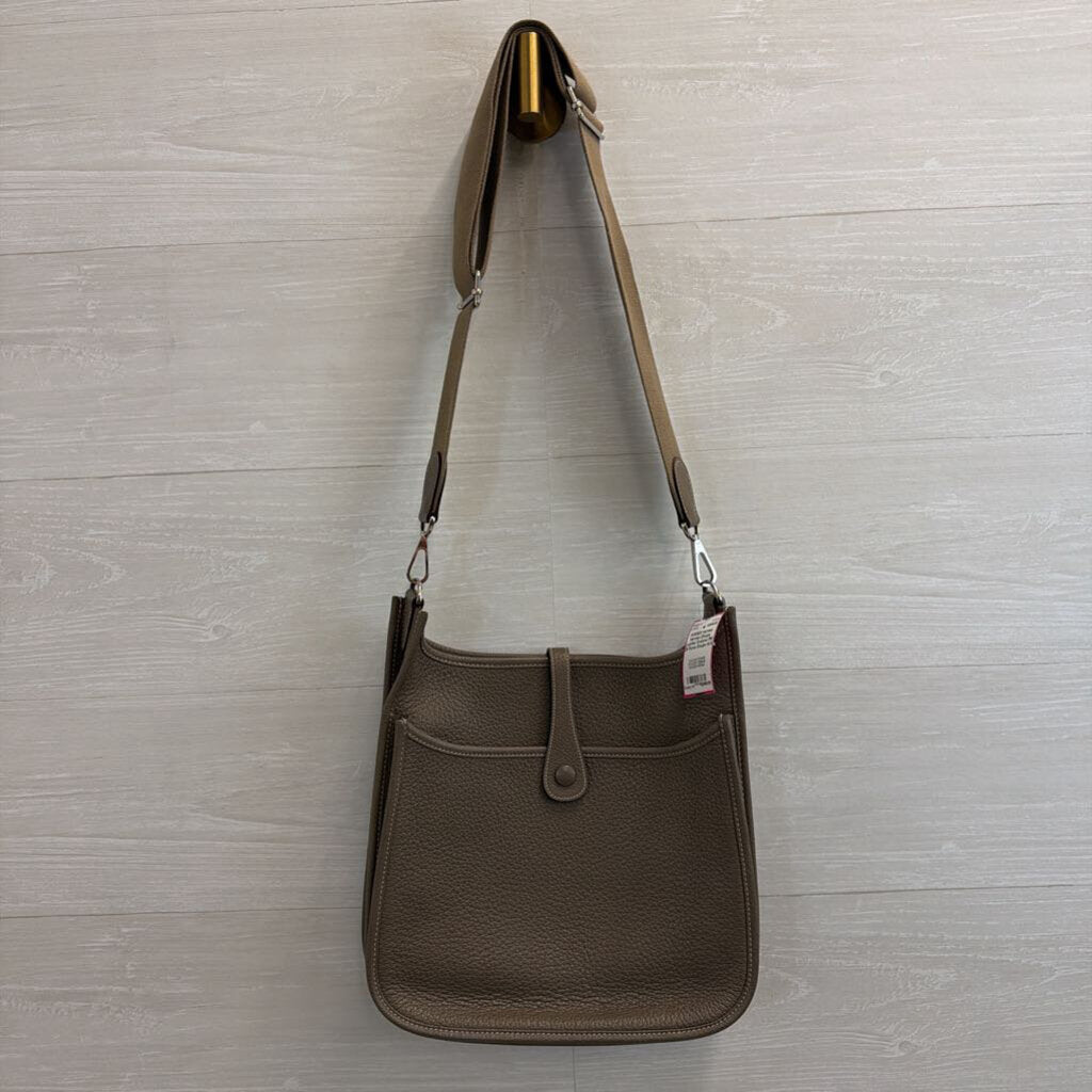 Hermes Etoupe Leather Evelyne PM 29 Purse