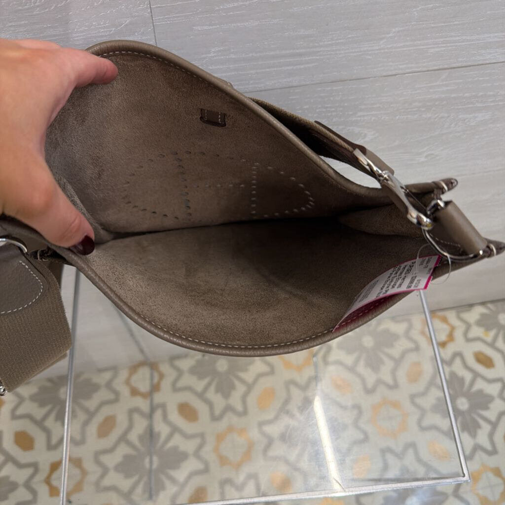 Hermes Etoupe Leather Evelyne PM 29 Purse