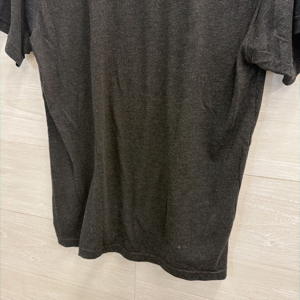 Grey Tennessee Strong Short Sleeve Graphic Tee Medium