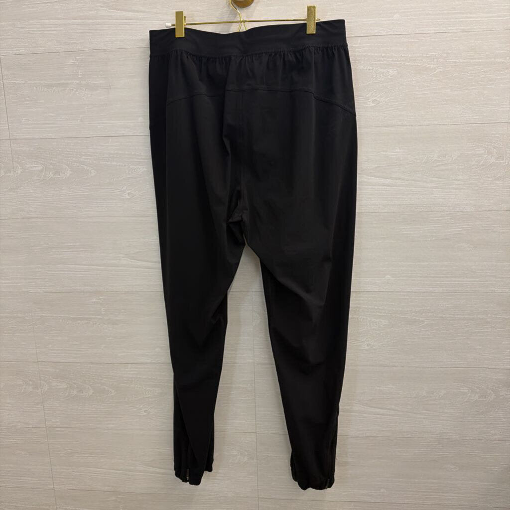 Lululemon Black Pull On Jogger Pants 10