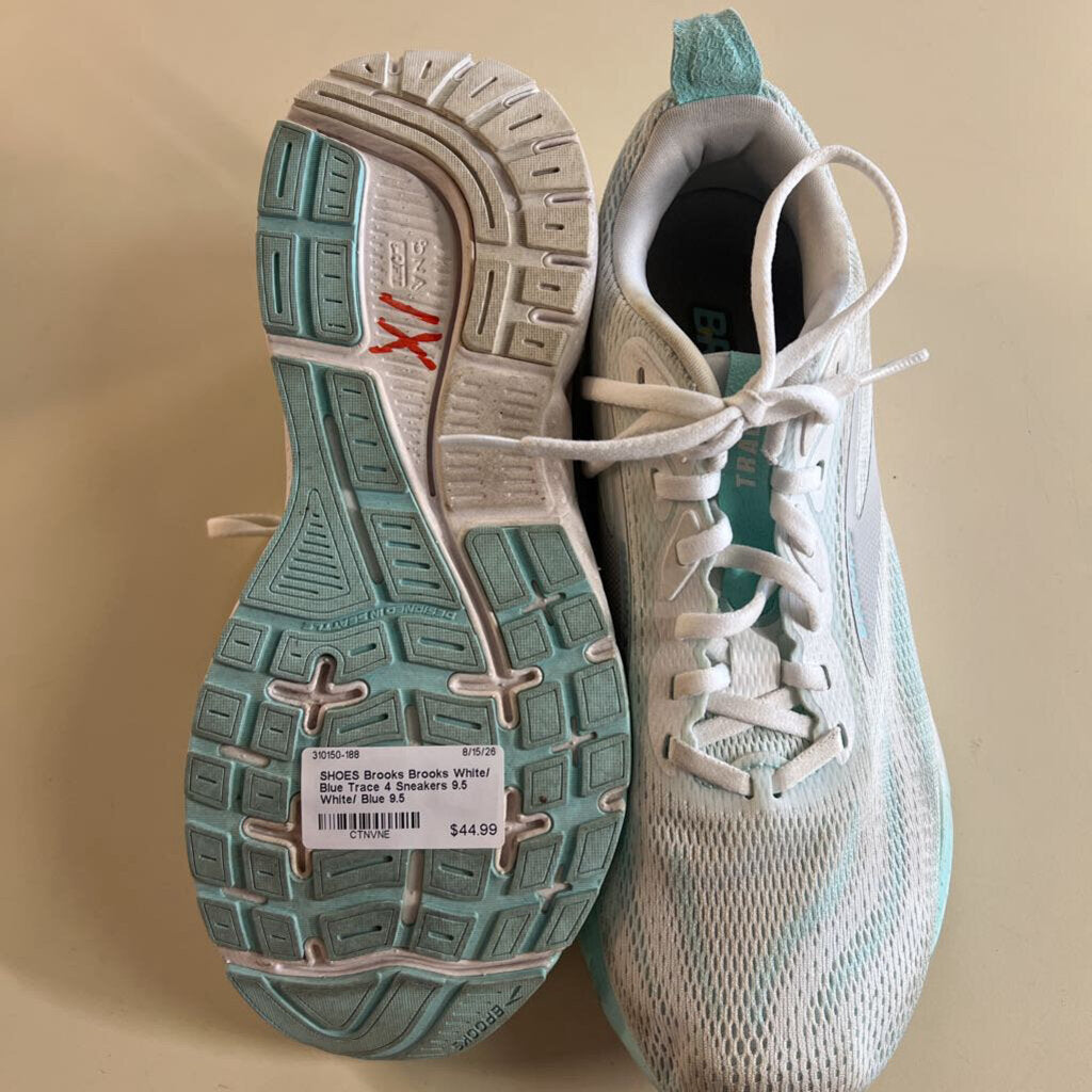 Brooks White/ Blue Trace 4 Sneakers 9.5