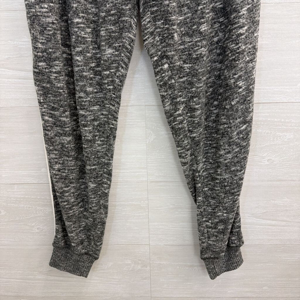 Captivating Apparel Heather Grey Virginia Tech Hokies Joggers Medium