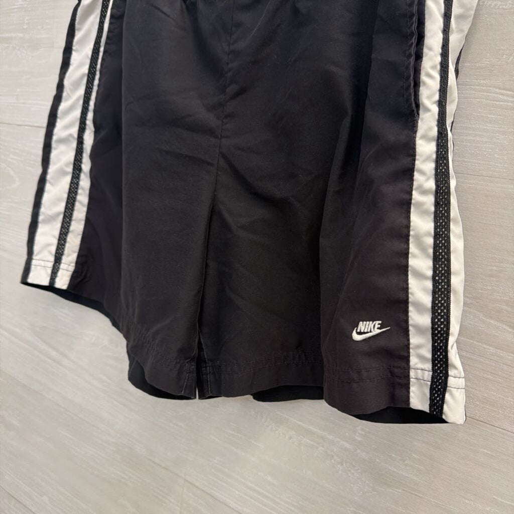 Nike Black/ White Athletic Shorts Large