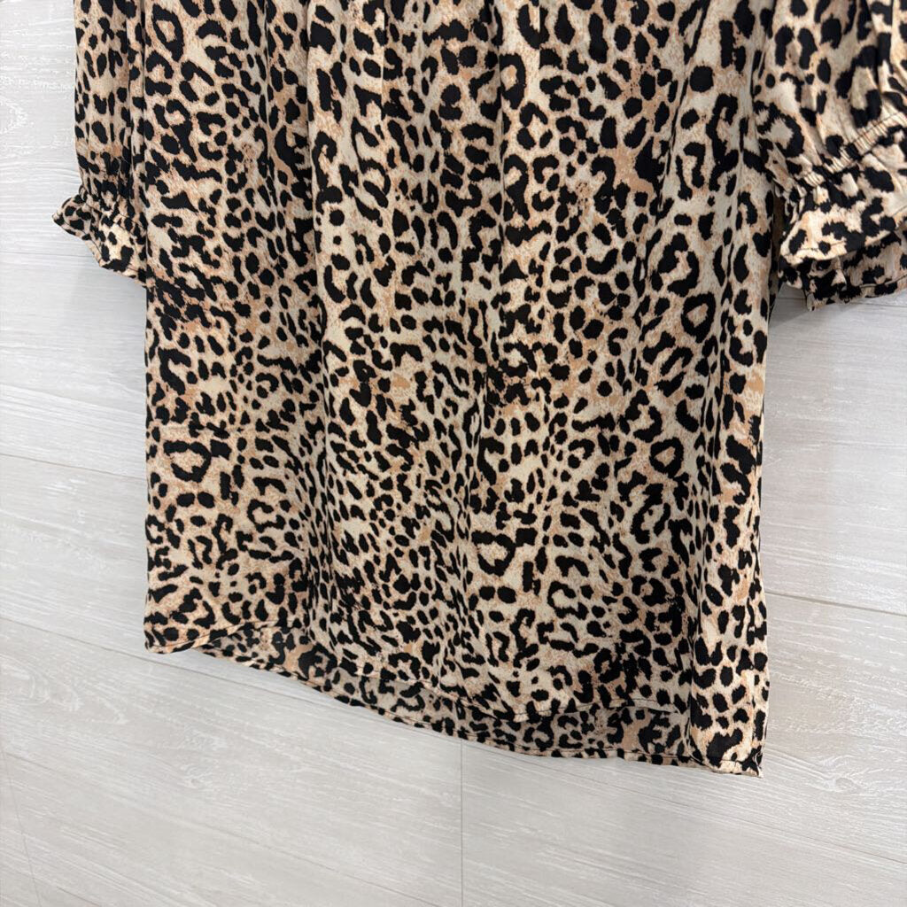 DR2 Brown/ Black Leopard Print Short Sleeve Top Medium