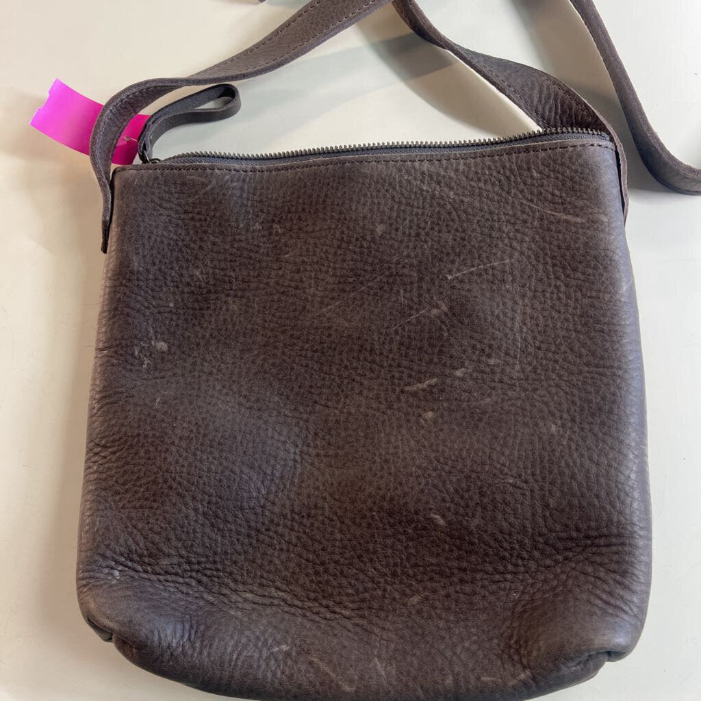 Lifetime Leather Brown Distressed Leather Purse