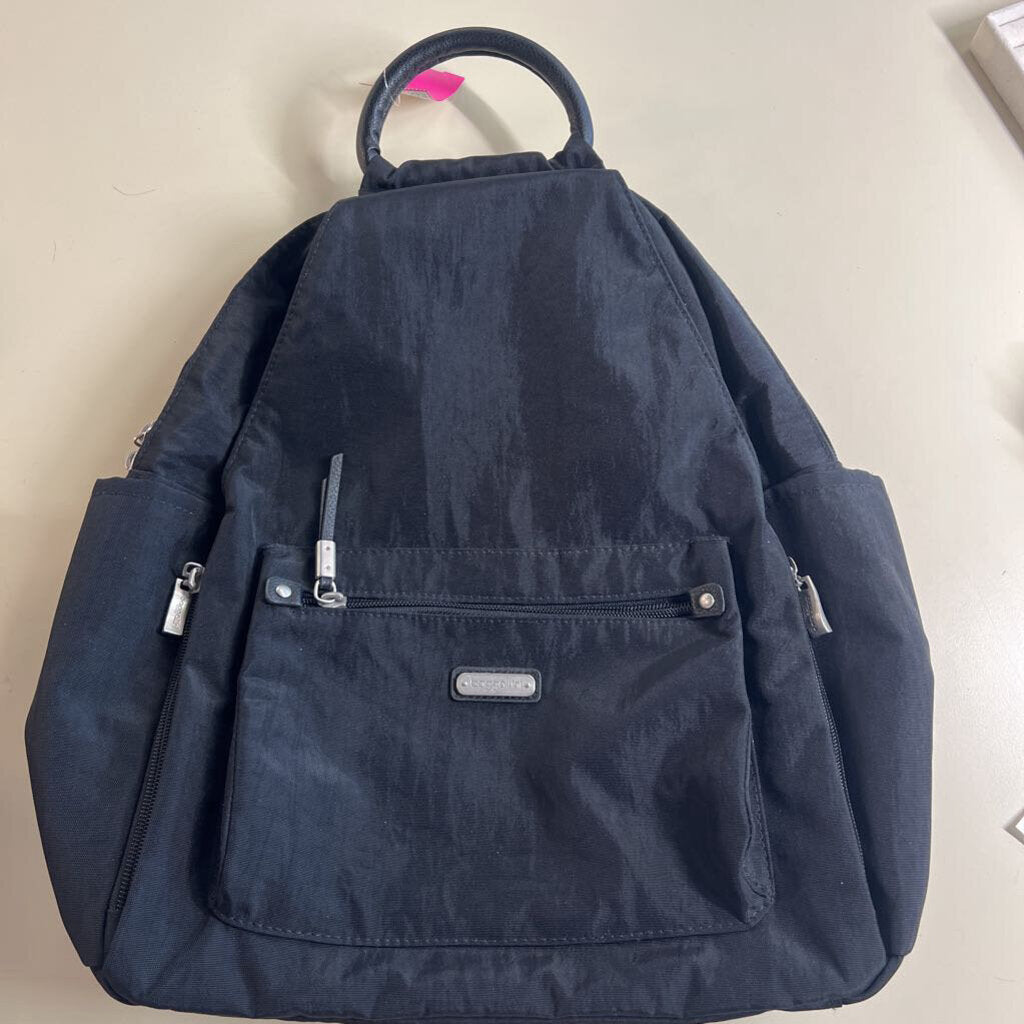 Baggallini Black All Day Backpack