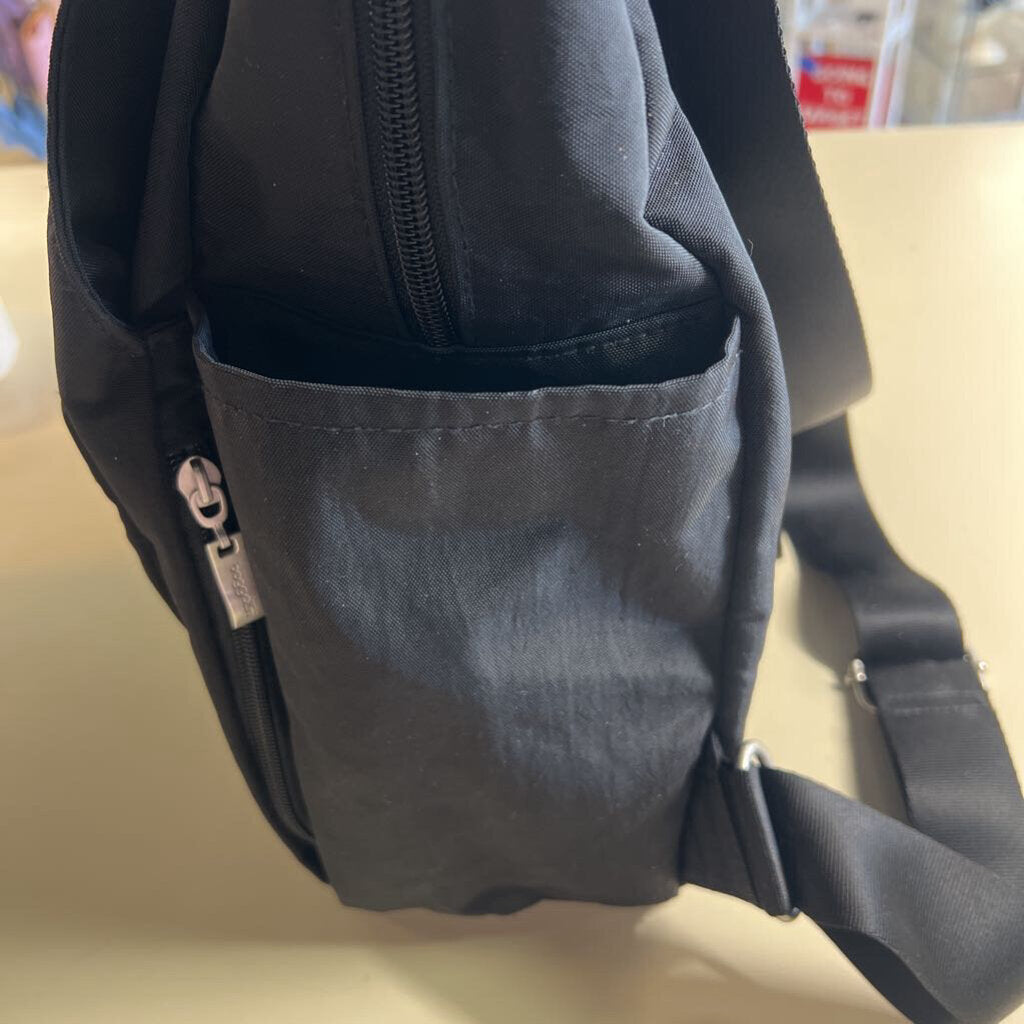 Baggallini Black All Day Backpack