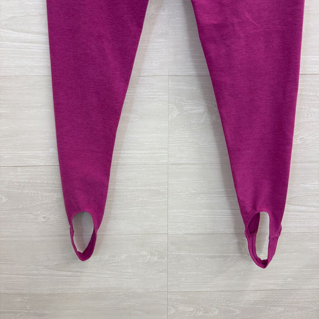 Beyond Yoga Soft Purple Stirrup Leggings Medium