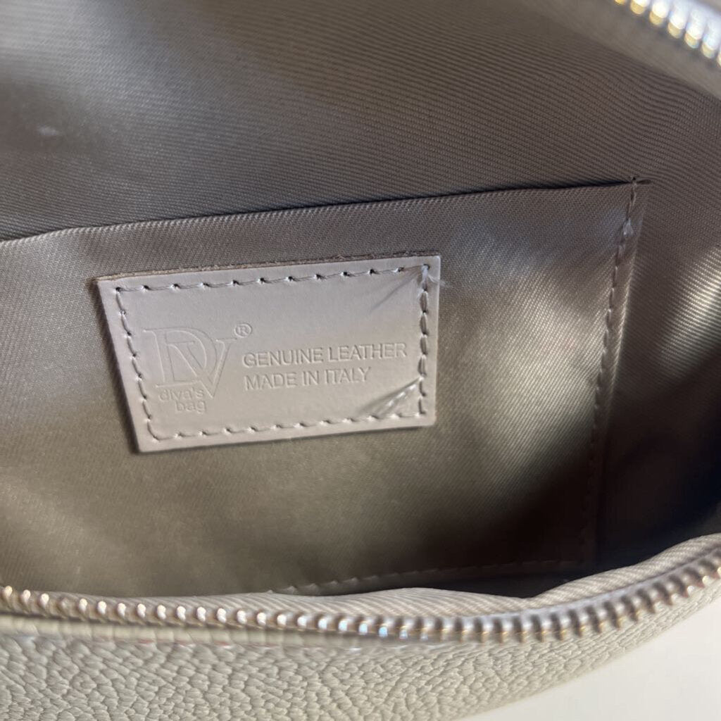 Diva's Bag Cream Pebbled Leather Sling Crossbody Purse
