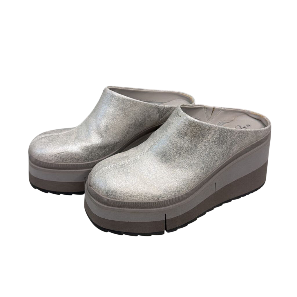 Naked Feet Metallic Silver Coach Platform Clogs 6
