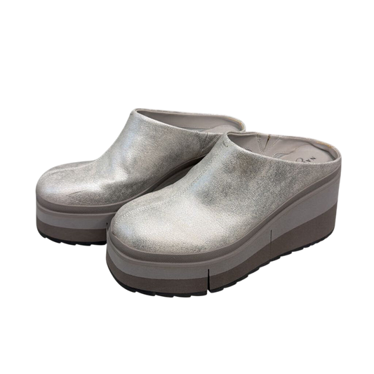 Naked Feet Metallic Silver Coach Platform Clogs 6