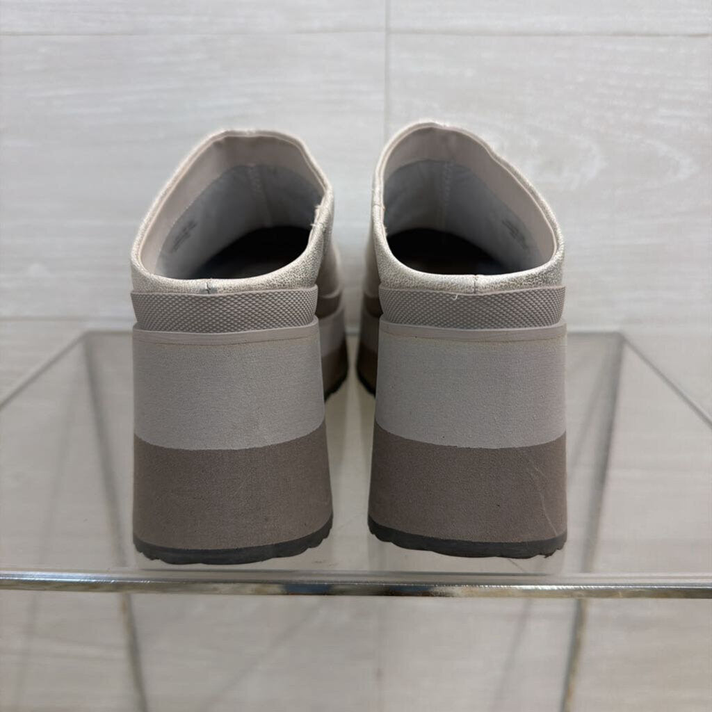 Naked Feet Metallic Silver Coach Platform Clogs 6